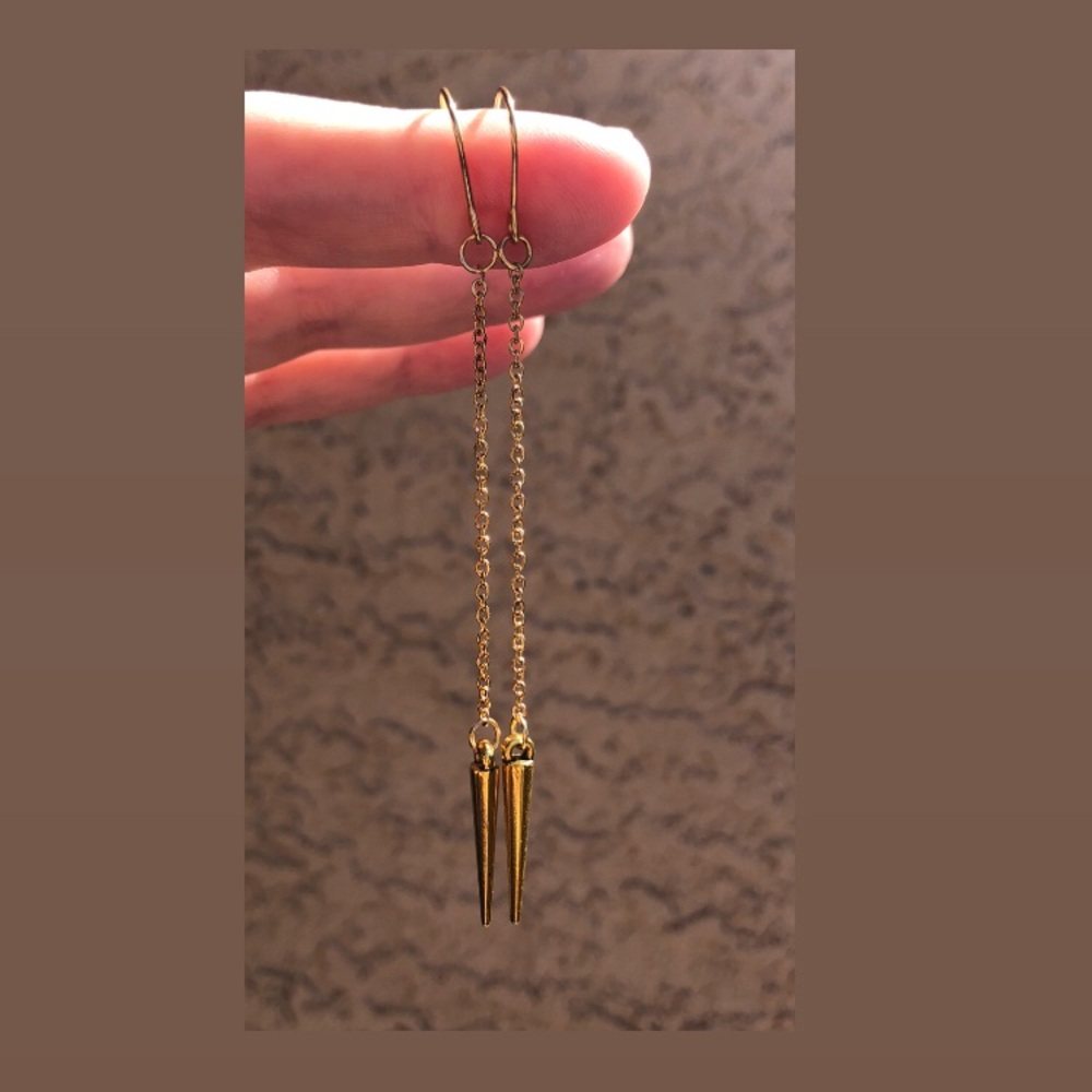Elegant Gold Drop Earrings